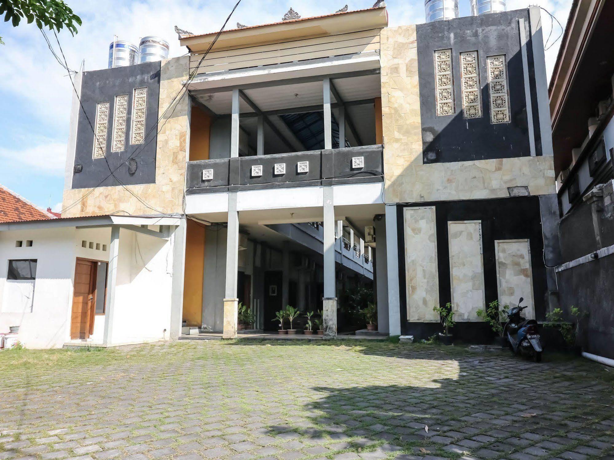 Super Oyo 91495 Hotel Indah Residence دنباسار المظهر الخارجي الصورة
