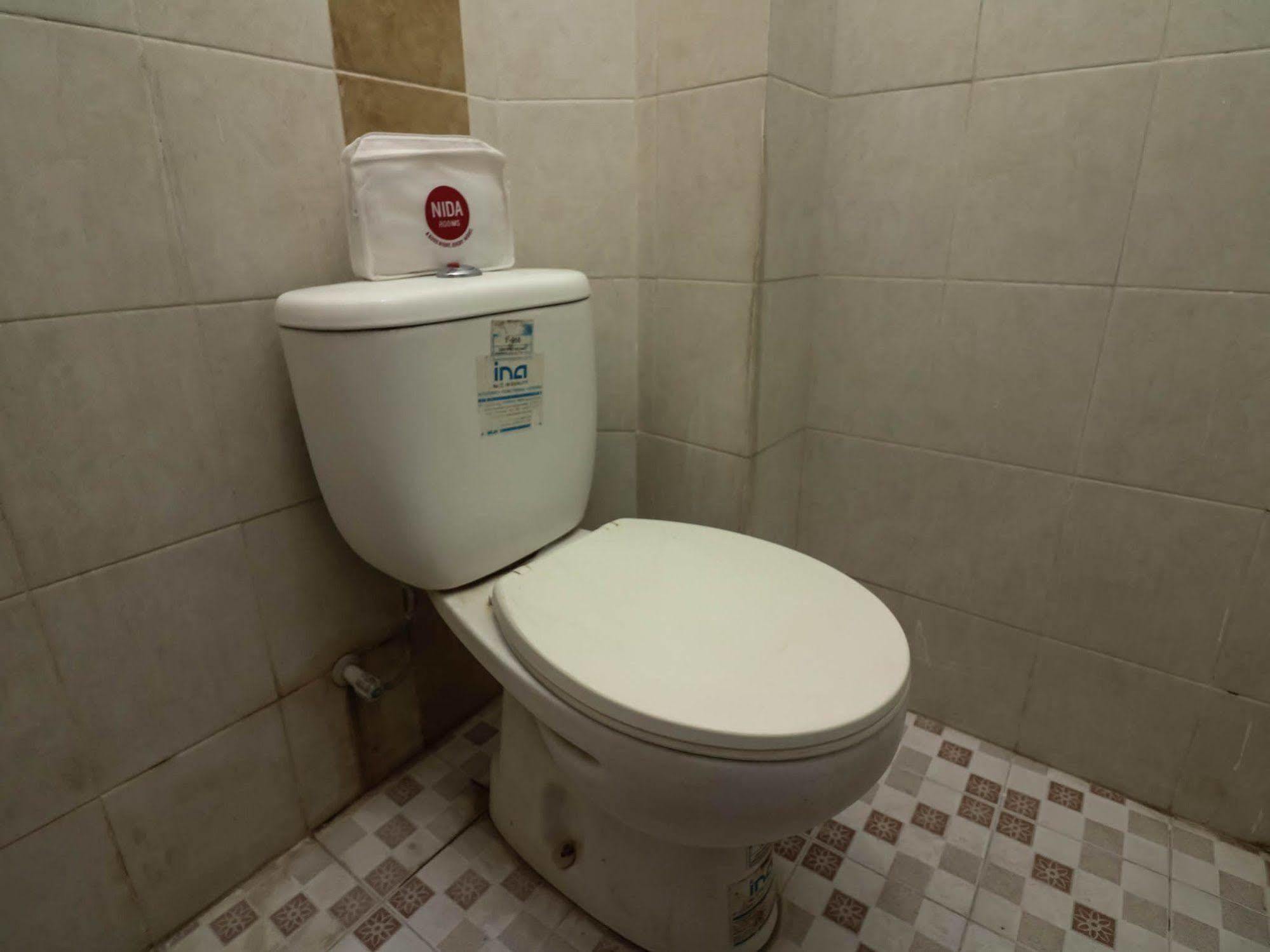Super Oyo 91495 Hotel Indah Residence دنباسار المظهر الخارجي الصورة